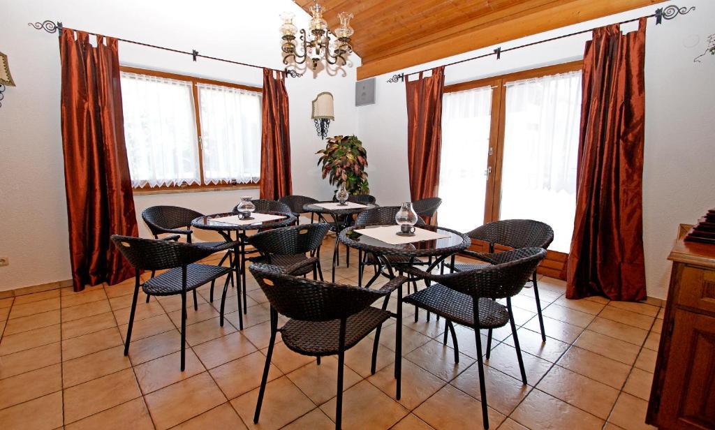 Hotel Alpenblick シュルンス エクステリア 写真
