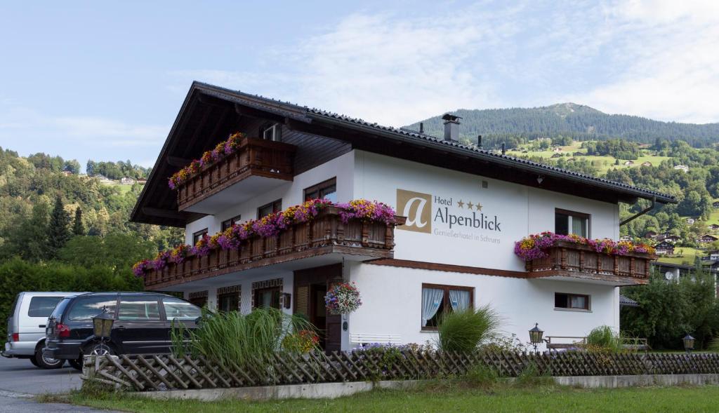 Hotel Alpenblick シュルンス エクステリア 写真